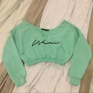 BOOHOO CROPPED SWEATSHIRT WITH WOMAN GRAPHIC NWOT